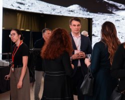 oslava v Planetariu